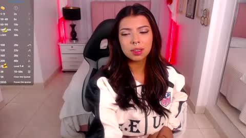 Maia Reficco online show from 07/04/26, 12:44