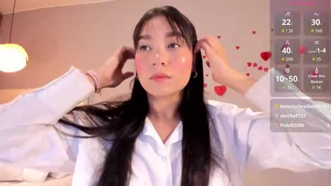 Maia online show from 03/25/26, 12:22