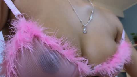 Snapshot of maiaa_ruiz chatting on 12/04/24, 03:10 Maiaa Ruiz online show from 12/04/24, 03:10