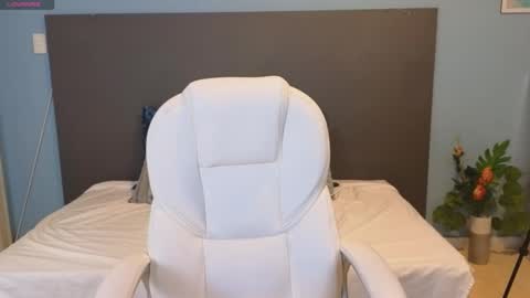 Snapshot of maiaa_ruiz chatting on 12/20/24, 04:25 Maiaa Ruiz online show from 12/20/24, 04:25