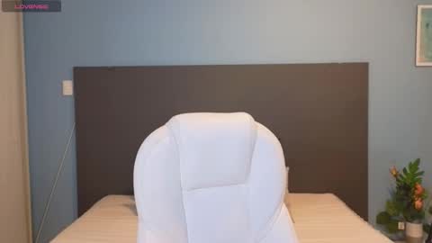 Snapshot of maiaa_ruiz chatting on 12/30/24, 12:42 Maiaa Ruiz online show from 12/30/24, 12:42