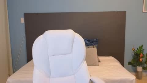 Snapshot of maiaa_ruiz chatting on 12/31/24, 03:09 Maiaa Ruiz online show from 12/31/24, 03:09