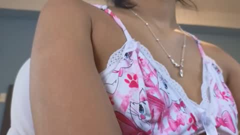 Snapshot of maiaa_ruiz chatting on 01/16/25, 04:18 Maiaa Ruiz online show from 01/16/25, 04:18