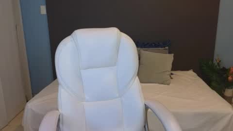 Snapshot of maiaa_ruiz chatting on 01/25/25, 12:58 Maiaa Ruiz online show from 01/25/25, 12:58