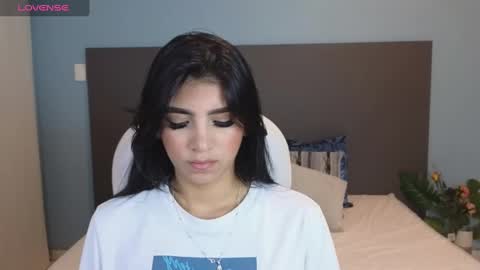 Snapshot of maiaa_ruiz chatting on 02/08/25, 12:39 Maiaa Ruiz online show from 02/08/25, 12:39