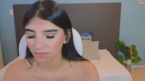 Snapshot of maiaa_ruiz chatting on 02/12/25, 01:37 Maiaa Ruiz online show from 02/12/25, 01:37