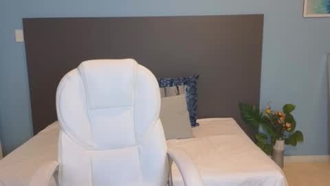 Snapshot of maiaa_ruiz chatting on 02/24/25, 01:10 Maiaa Ruiz online show from 02/24/25, 01:10