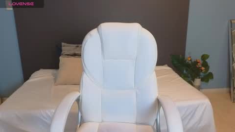 Snapshot of maiaa_ruiz chatting on 02/28/25, 01:03 Maiaa Ruiz online show from 02/28/25, 01:03