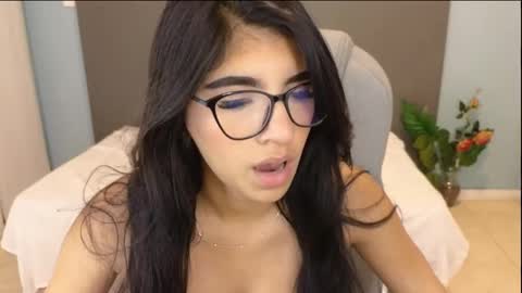 Snapshot of maiaa_ruiz chatting on 10/03/25, 02:47 Maiaa Ruiz online show from 10/03/25, 02:47