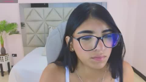 Snapshot of maiaa_ruiz chatting on 11/14/25, 02:05 Maiaa Ruiz online show from 11/14/25, 02:05