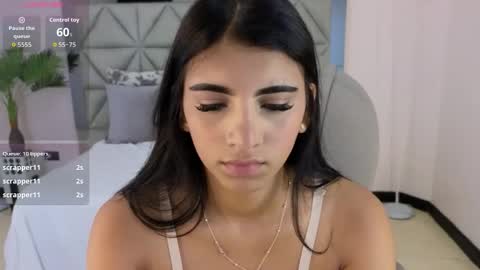 Snapshot of maiaa_ruiz chatting on 11/22/25, 02:49 Maiaa Ruiz online show from 11/22/25, 02:49