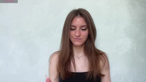 M I A online show from 05/22/26, 08:10