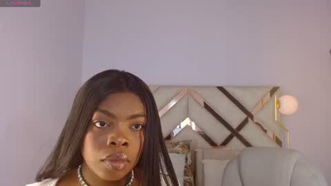 Snapshot of maiacharris_ chatting on 06/19/26, 11:58 Maia Charris online show from 06/19/26, 11:58