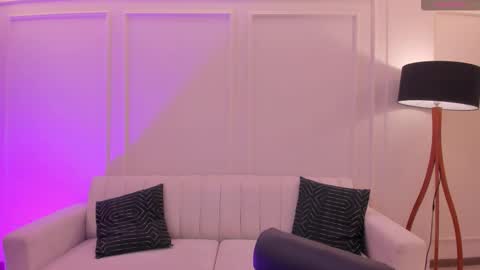  Maia  online show from 09/16/25, 06:31