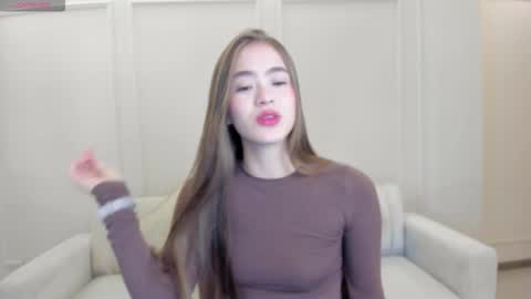  Maia  online show from 03/25/26, 05:30