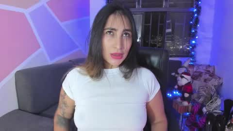   online show from 12/23/25, 12:52