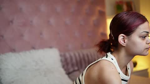  Maia  online show from 04/19/26, 08:55