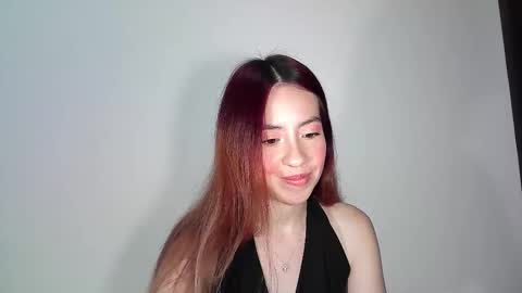 Snapshot of maiarosse_ chatting on 11/16/25, 05:51 MaiaRosse online show from 11/16/25, 05:51