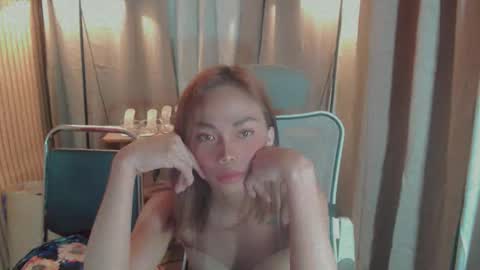 Snapshot of maicalovesyouu chatting on 04/11/26, 10:25 Maica online show from 04/11/26, 10:25