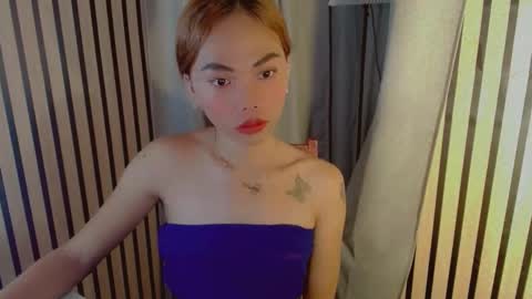 Snapshot of maicalovesyouu chatting on 04/15/26, 11:17 Maica online show from 04/15/26, 11:17