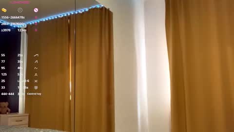 Snapshot of maidacompston chatting on 10/07/25, 09:28 Elina online show from 10/07/25, 09:28