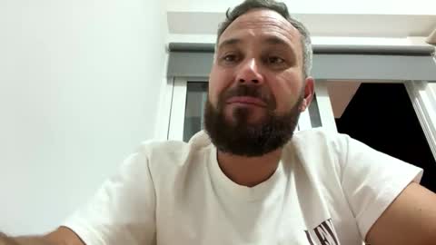 Snapshot of maikel61 chatting on 12/21/25, 02:30 Maikel61 online show from 12/21/25, 02:30