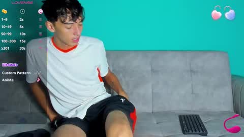 Maikol online show from 10/22/25, 12:27