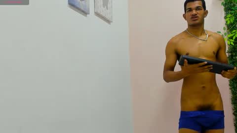 maikol_twinkx online show from 12/05/25, 03:48