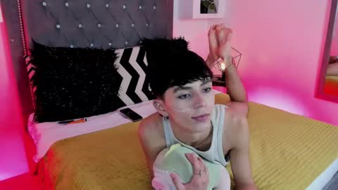 Maiky Cooper online show from 10/19/25, 07:03