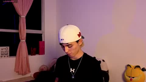 maiky_cooper01 online show from 04/13/26, 04:18