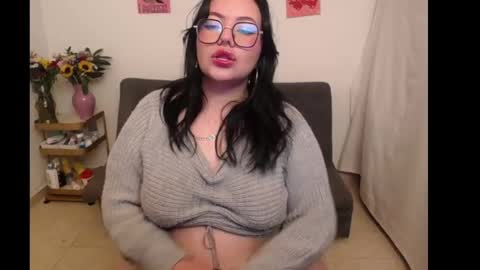 maily online show from 11/11/25, 02:00