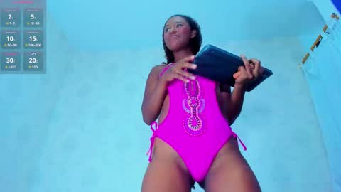 Mailyn online show from 02/24/25, 08:36