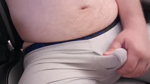 Snapshot of mainttech chatting on 09/21/25, 03:13 Gilly online show from 09/21/25, 03:13