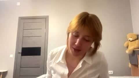 Snapshot of maisawin chatting on 06/25/26, 02:33 Evie online show from 06/25/26, 02:33