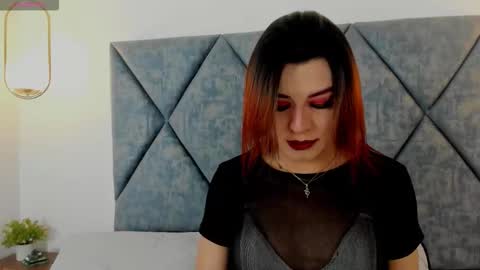 Snapshot of maiskeenzamara chatting on 12/19/25, 03:19 Zamara.... online show from 12/19/25, 03:19