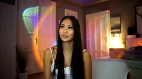 Snapshot of maistream chatting on 10/02/25, 02:24 Mai online show from 10/02/25, 02:24