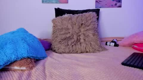 mai  online show from 02/26/26, 07:24