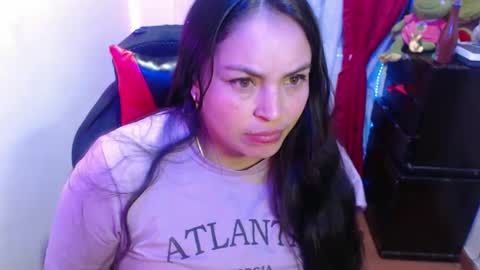 Snapshot of maitte_22 chatting on 02/03/25, 06:02 Hello friends Im on another account online show from 02/03/25, 06:02