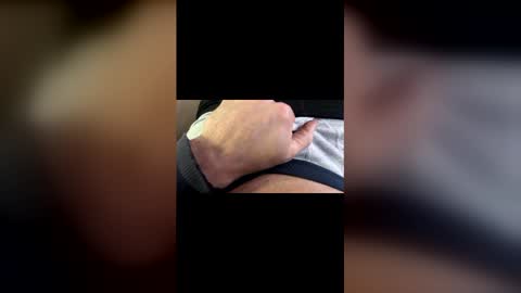 Snapshot of majest1k chatting on 01/13/26, 12:10 majest1k online show from 01/13/26, 12:10