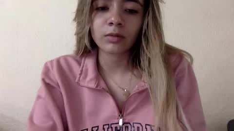 majo_gomezz online show from 04/27/26, 03:04
