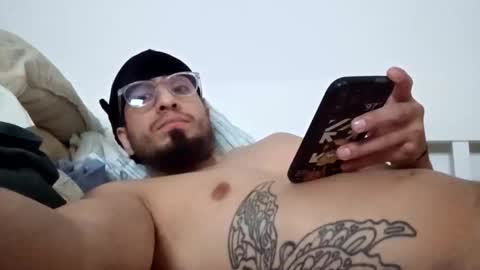 Snapshot of majornymph000 chatting on 02/24/26, 07:06 majornymph000 online show from 02/24/26, 07:06