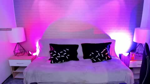 Makarena  online show from 03/06/25, 11:58