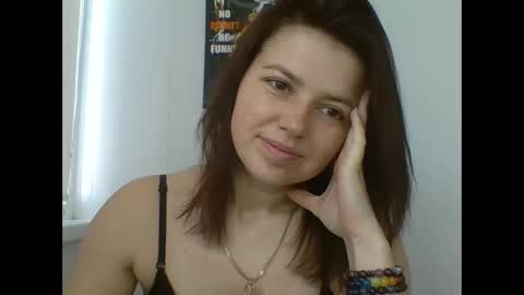 make_mesmile online show from 04/11/26, 06:51