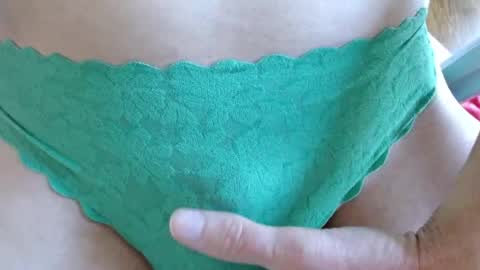 makemeplease89 online show from 04/17/26, 07:06