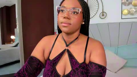 makena online show from 03/18/26, 03:20