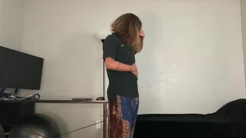 Mack  Makingmoans Twitter online show from 11/21/25, 03:22