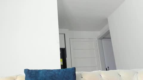 Makonnen online show from 11/04/25, 04:33