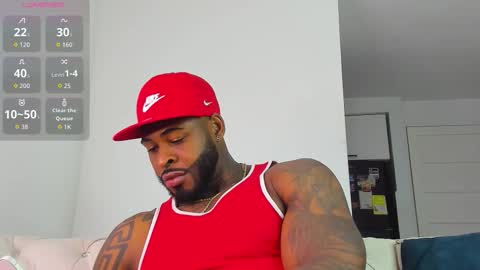 Snapshot of makonneen chatting on 03/24/26, 10:48 Makonnen online show from 03/24/26, 10:48