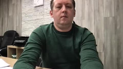 Snapshot of maks199402 chatting on 01/06/26, 12:31 maksoffice online show from 01/06/26, 12:31