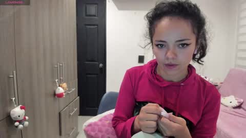 Snapshot of mal_norma chatting on 02/21/25, 02:06 Mal Norma online show from 02/21/25, 02:06